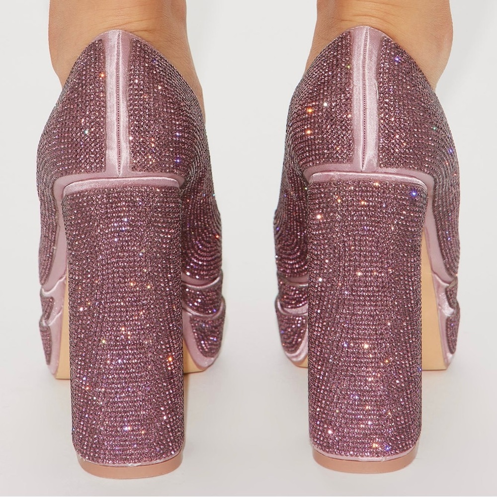 NWT Rhinestoned Block Heel Platform Pumps - Rose - Size 8.5 - Picture 5 of 17